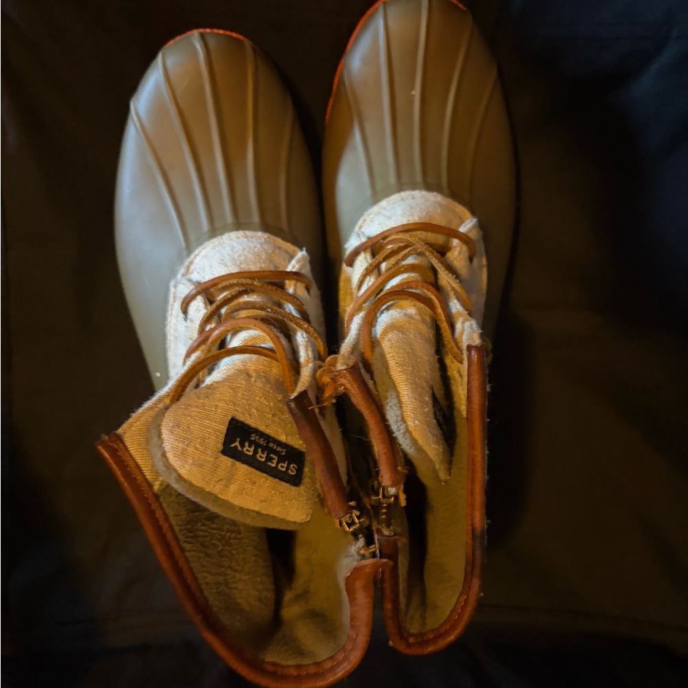 Sperry Waterproof Boots in Olive and Beige